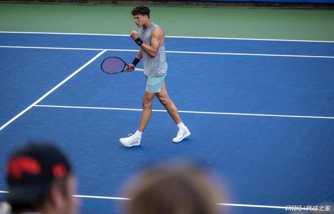 逐步崛起的 逐步崛起的